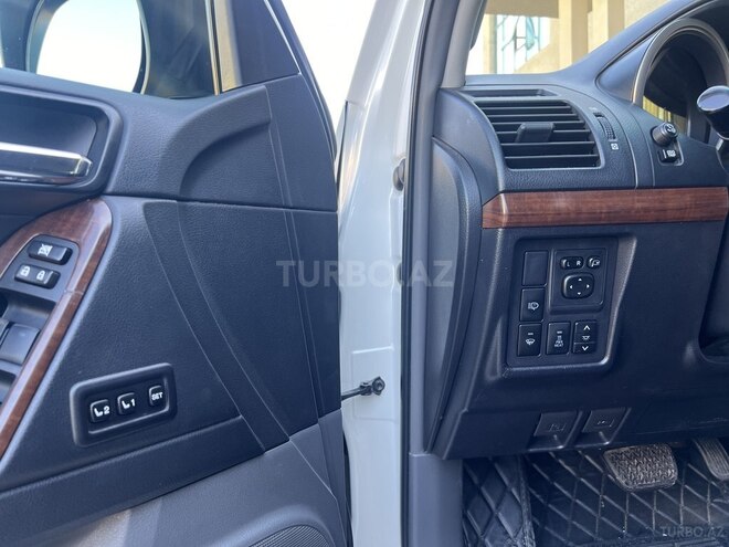 Toyota Land Cruiser Prado 2013, 240,000 km - 3.0 л - Bakı
