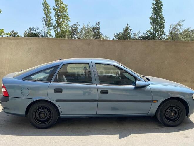 Opel Vectra 1998, 310,000 km - 1.8 l - Bakı
