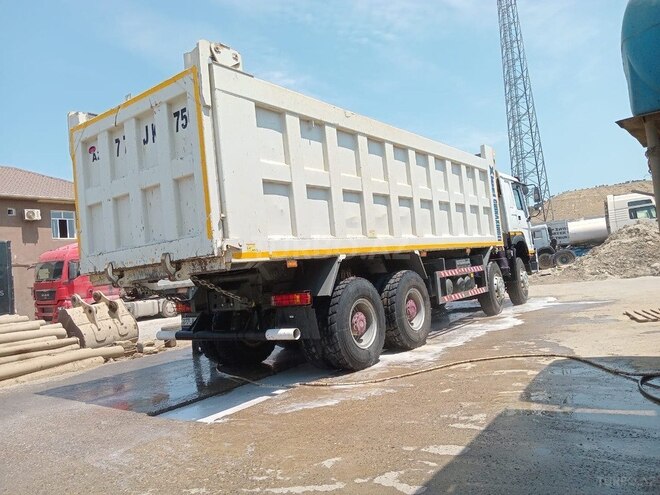 HOWO Sinotruk 2023, 34,200 km - 9.0 l - Bakı