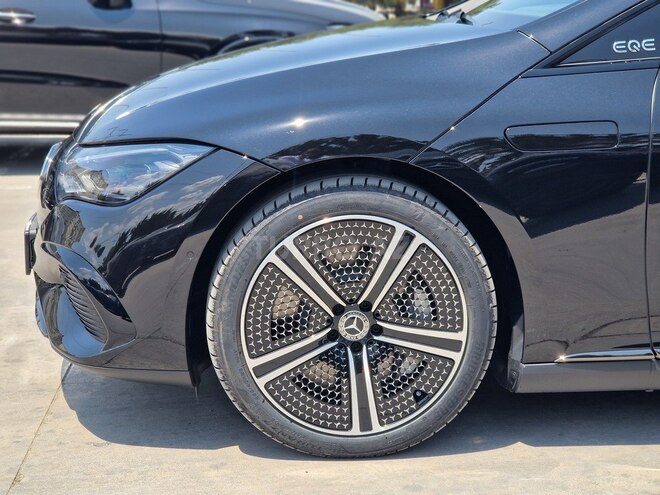 Mercedes EQE 350 4MATIC 2024, 0 km - 0.1 л - Bakı