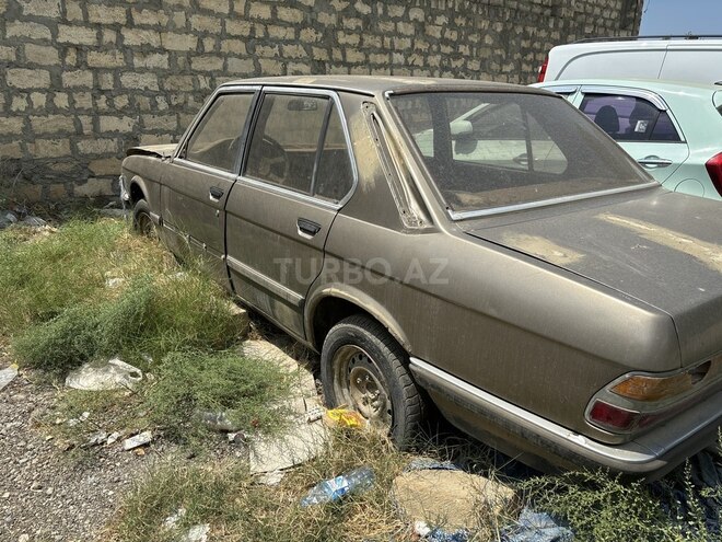 BMW 523 1983, 319,000 km - 1.8 l - Bakı