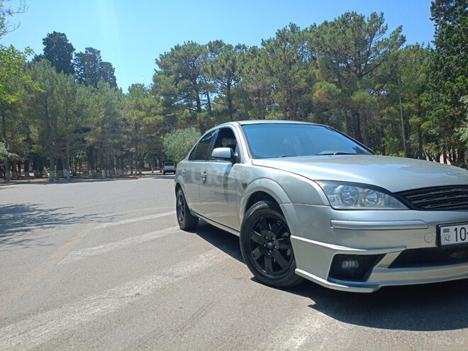 Ford Mondeo 2004, 244,999 km - 2.0 l - Sumqayıt
