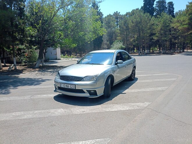 Ford Mondeo 2004, 244,999 km - 2.0 l - Sumqayıt