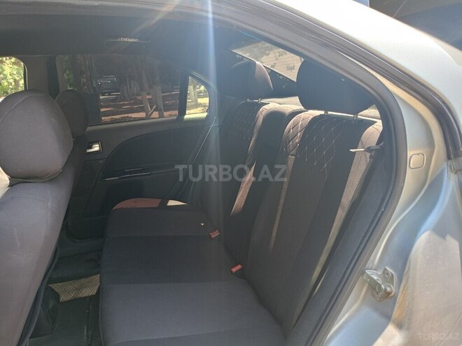 Ford Mondeo 2004, 244,999 km - 2.0 l - Sumqayıt