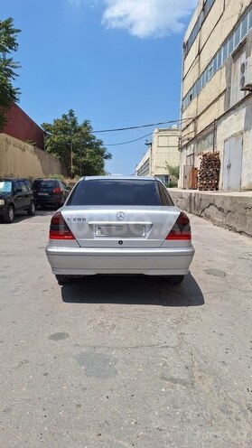 Mercedes C 200 2000, 318,419 km - 2.0 l - Bakı