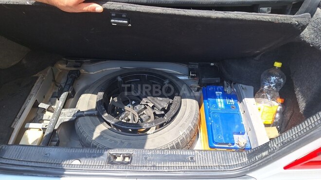 Mercedes C 200 2000, 318,419 km - 2.0 l - Bakı