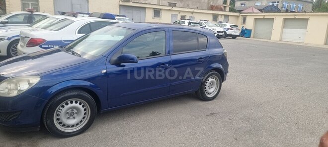 Opel Astra 2008, 210,000 km - 1.4 l - Bakı