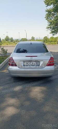 Mercedes E 220 d 2003, 437,288 km - 2.2 l - Qəbələ