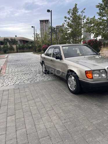 Mercedes E 200 1993, 363,222 km - 2.0 l - Şəmkir