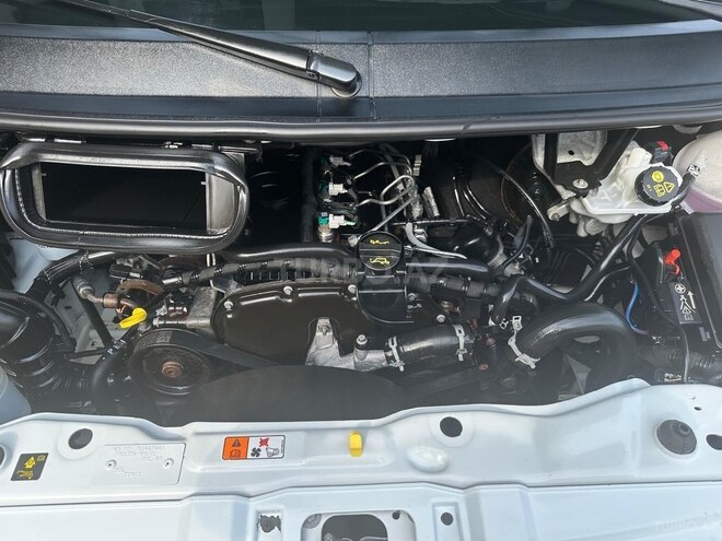 Ford Transit-14