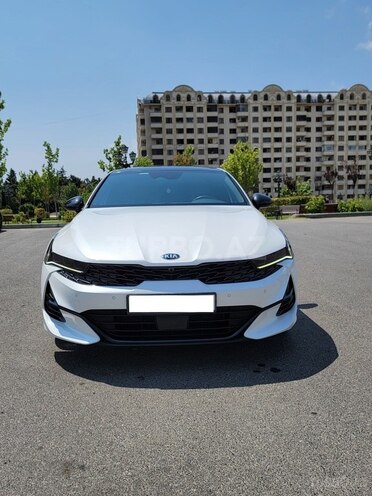 Kia K5-1