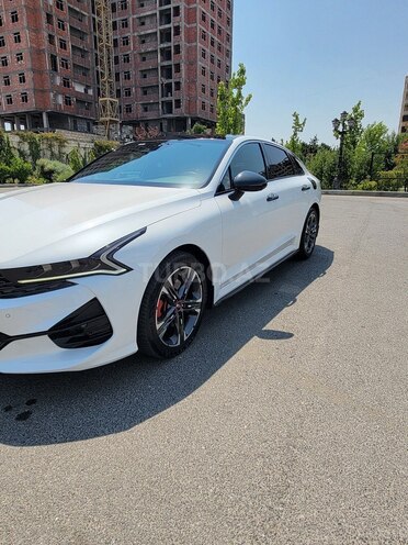 Kia K5-4