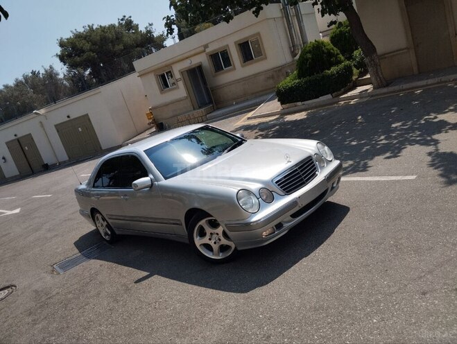 Mercedes E 280 2001, 278,455 km - 2.8 л - Bakı