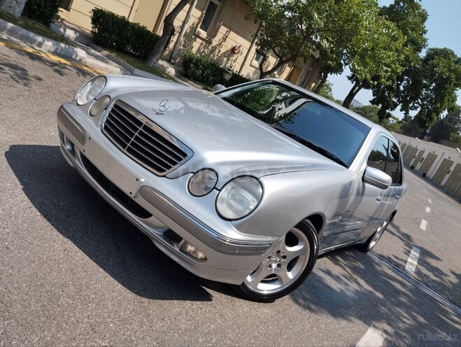 Mercedes E 280 2001, 278,455 km - 2.8 л - Bakı