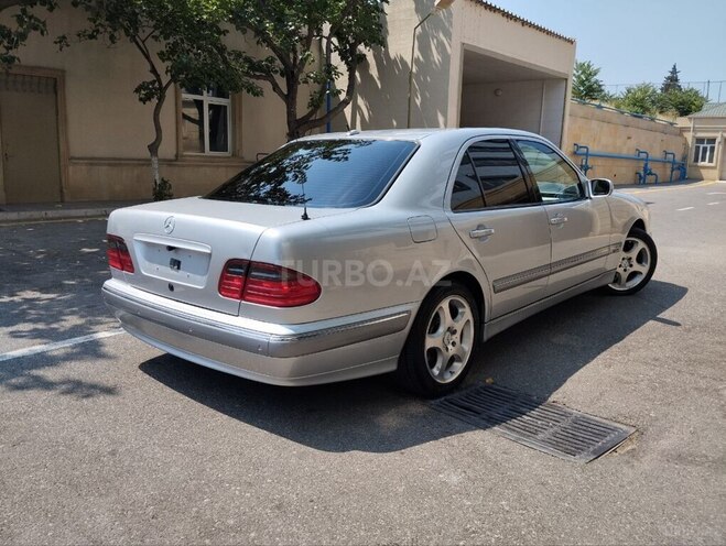 Mercedes E 280 2001, 278,455 km - 2.8 л - Bakı