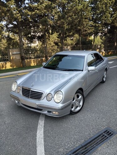 Mercedes E 280 2001, 278,455 km - 2.8 л - Bakı