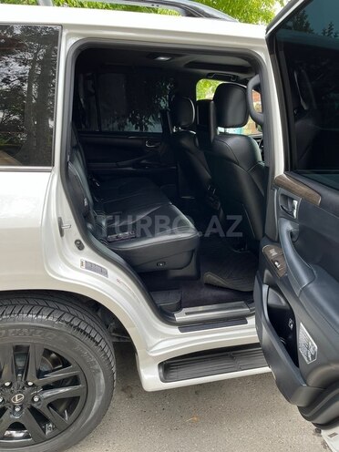 Lexus LX 570-8