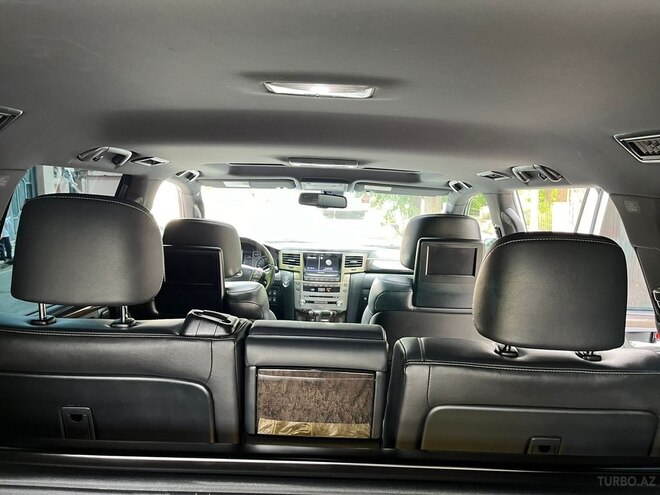 Lexus LX 570-9