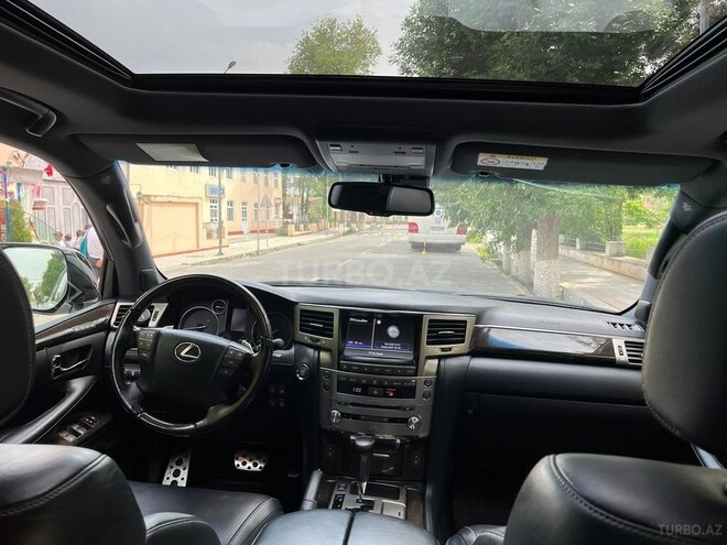 Lexus LX 570-14