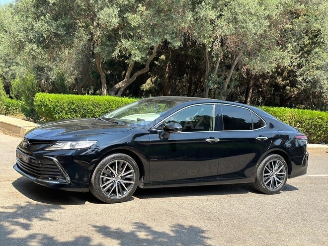 Toyota Camry 2023, 21,982 km - 2.5 л - Bakı