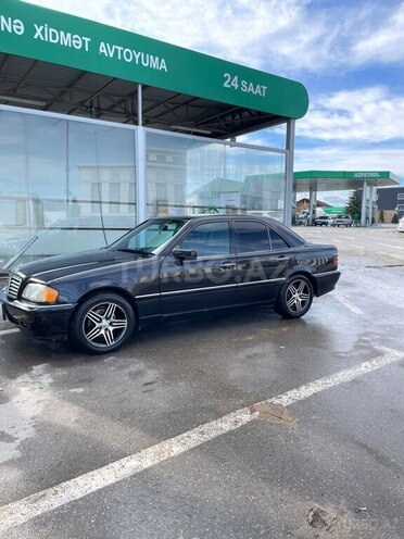 Mercedes C 230 2024, 205,000 km - 2.3 l - Quba