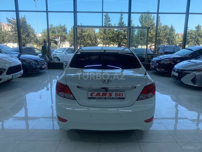 Hyundai Accent 2012, 110,000 km - 1.6 l - Sumqayıt