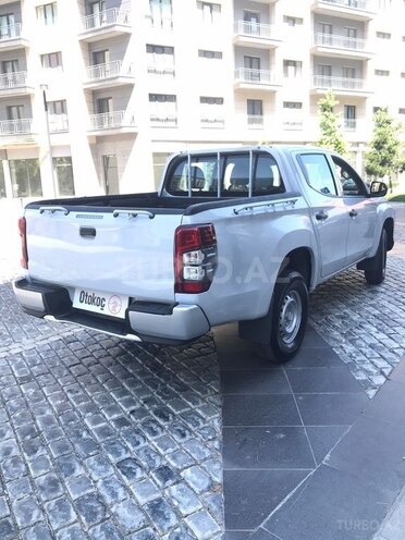 Mitsubishi L200-8