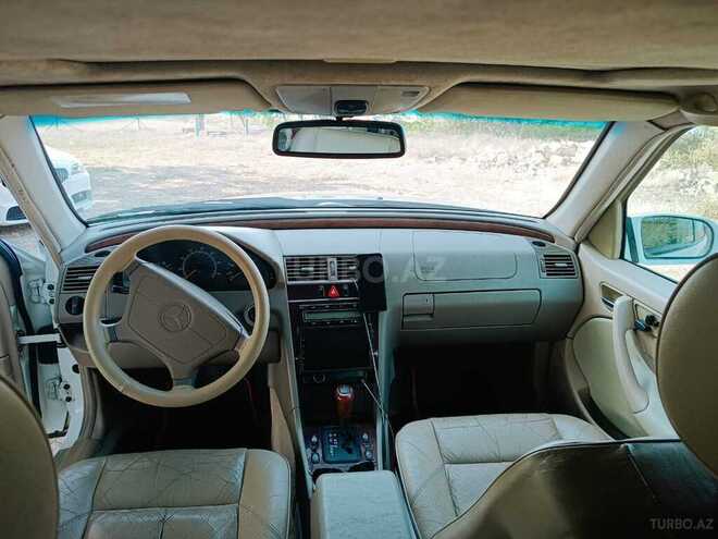 Mercedes C 230 1998, 193,000 km - 2.3 л - Masallı