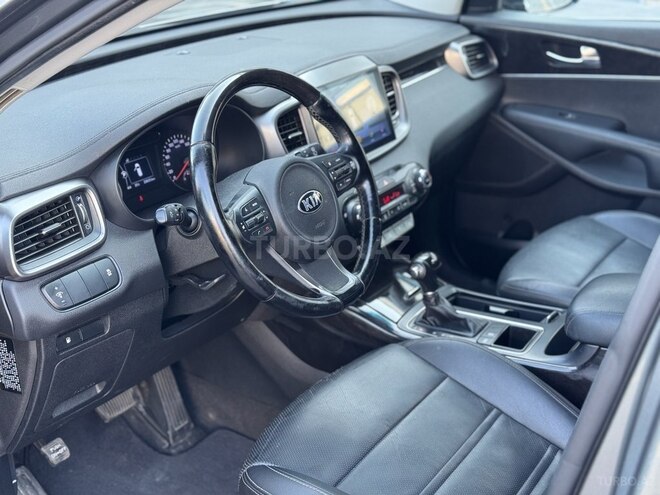 Kia Sorento-10