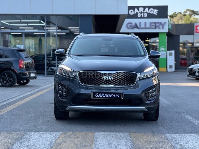Kia Sorento-1