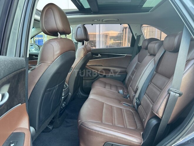 Kia Sorento-10