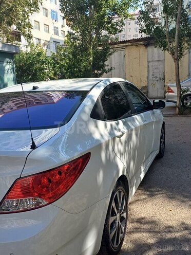 Hyundai Accent 2012, 110,000 km - 1.6 l - Sumqayıt