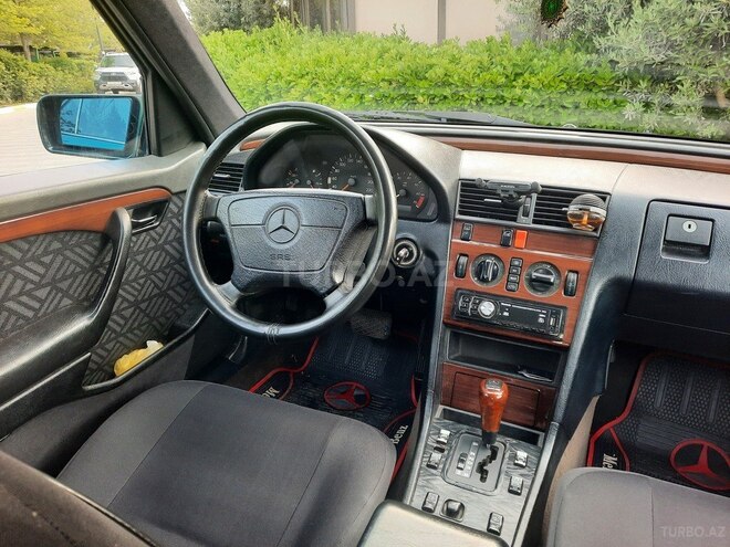Mercedes C 200 1995, 320,000 km - 2.0 л - Bakı