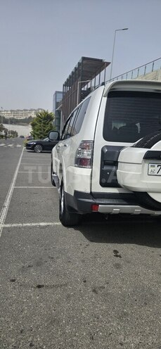 Mitsubishi Pajero 2008, 230,000 km - 3.0 l - Bakı