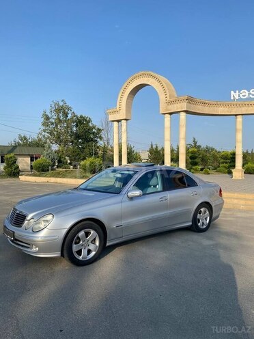 Mercedes E 240 2002, 288,000 km - 2.4 l - Mingəçevir
