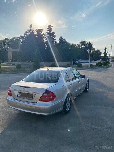 Mercedes E 240 2002, 288,000 km - 2.4 l - Mingəçevir