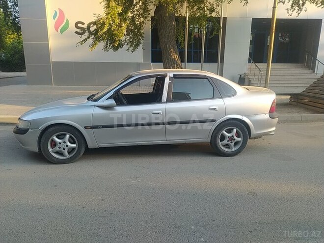 Opel Vectra 1996, 365,000 km - 2.0 l - Sumqayıt