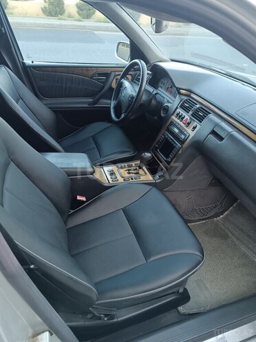 Mercedes E 320 1999, 500,000 km - 3.2 l - Bakı
