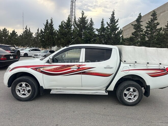 Mitsubishi L200 2007, 205,000 km - 2.5 l - Bakı