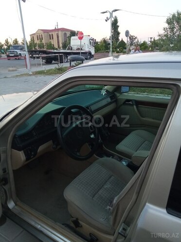 Mercedes E 280 1994, 284,000 km - 2.8 l - Siyəzən