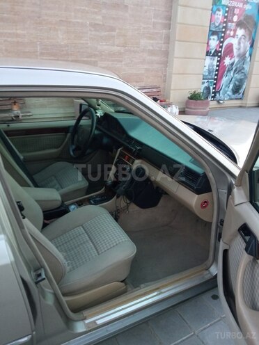 Mercedes E 280 1994, 284,000 km - 2.8 l - Siyəzən