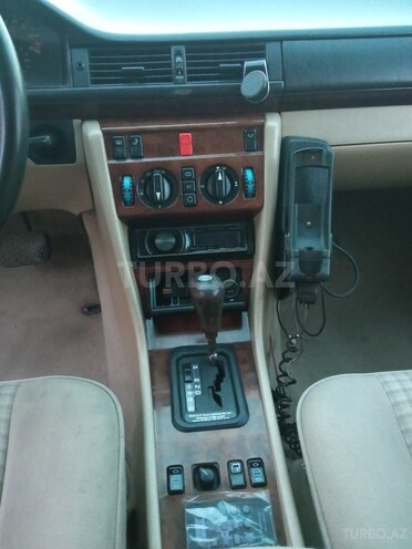 Mercedes E 280 1994, 284,000 km - 2.8 l - Siyəzən