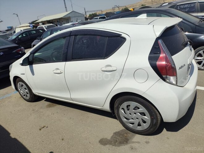 Toyota Aqua 2017, 65,000 km - 1.5 l - Bakı