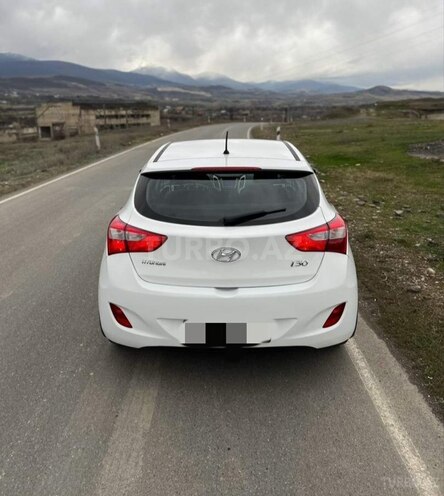 Hyundai i30 2015, 170,555 km - 1.6 l - Şabran