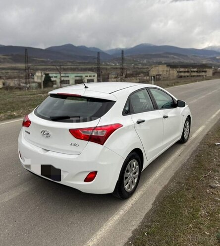Hyundai i30 2015, 170,555 km - 1.6 l - Şabran