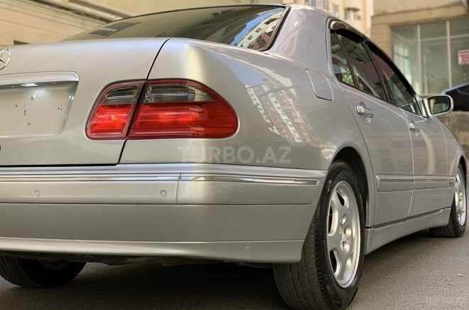 Mercedes E 320 2001, 378,012 km - 3.2 l - Bakı