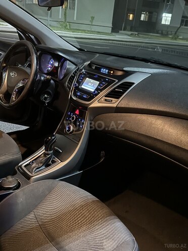 Hyundai Elantra 2015, 238,551 km - 1.8 l - Bakı