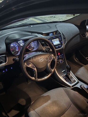 Hyundai Elantra 2015, 238,551 km - 1.8 l - Bakı