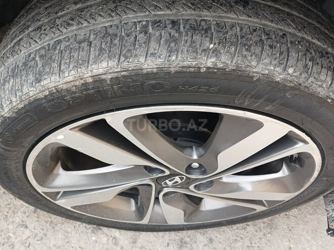 Hyundai Elantra 2015, 119,000 km - 1.8 l - Bakı