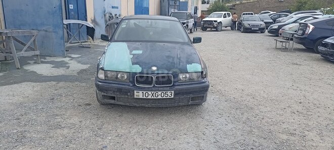 BMW 318 1994, 253,000 km - 1.8 l - Bakı